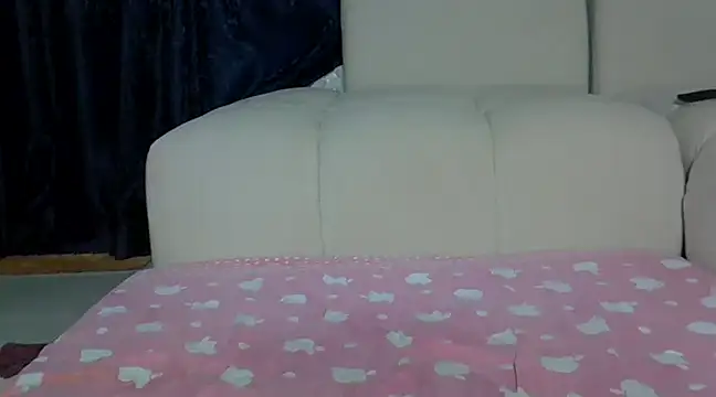 prettycheeky online show from 18, 2, 2025