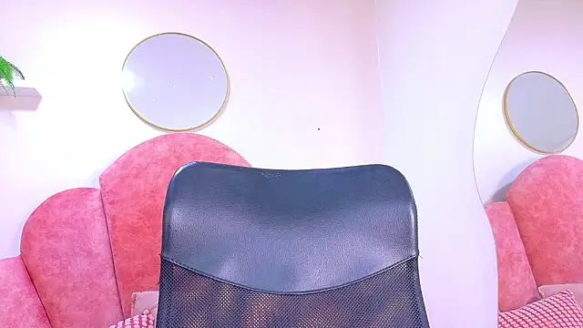 LilithSmith  online show from 16, 2, 2026