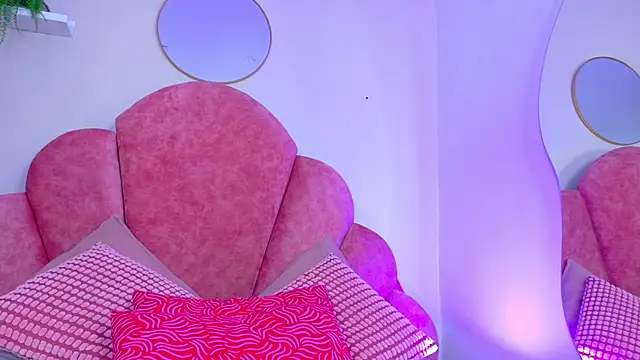 Snapshot of LilithSmith_ chatting on 17, 11, 2025 LilithSmith online show from 17, 11, 2025