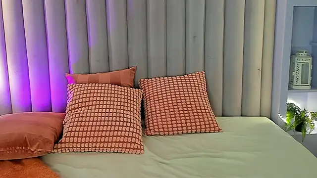 Snapshot of LilithSmith_ chatting on 6, 10, 2025 LilithSmith online show from 6, 10, 2025