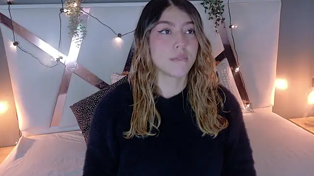 Snapshot of LilithSmith_ chatting on 13, 11, 2025 LilithSmith online show from 13, 11, 2025