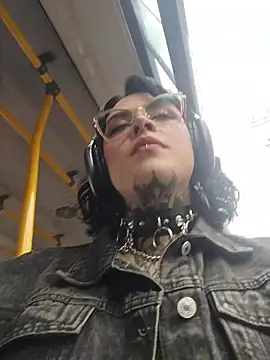 taaylor33 online show from 28, 2, 2026