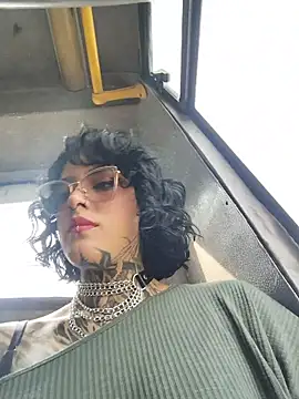 taaylor33 online show from 10, 2, 2026