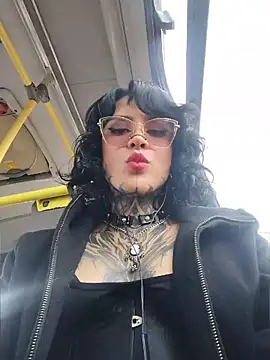 taaylor33 online show from 12, 5, 2026
