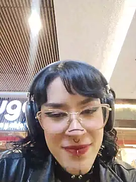 taaylor33 online show from 15, 5, 2026