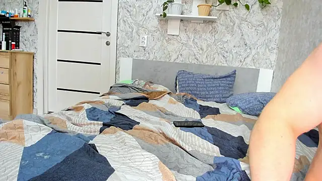 Sexy room online show from 9, 4, 2026