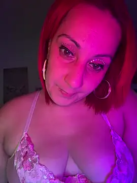 Snapshot of DeeLight124 chatting on 4, 2, 2026 DeeLight124 online show from 4, 2, 2026