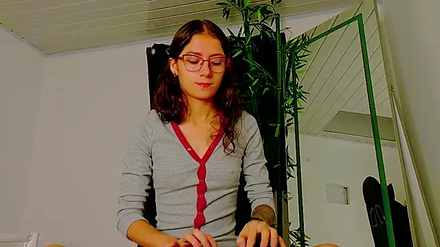 scarlet-jonesx online show from 14, 11, 2025