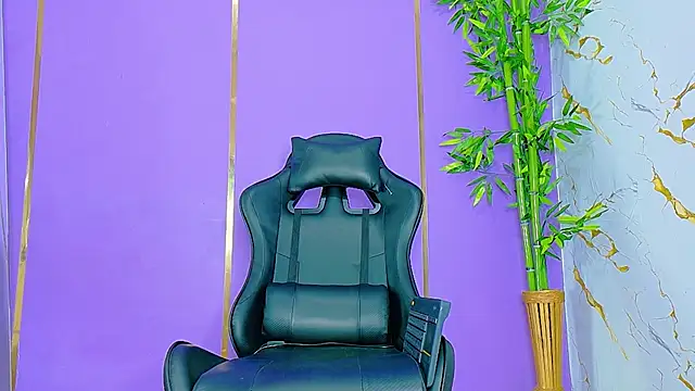 scarlet-jonesx online show from 12, 10, 2025