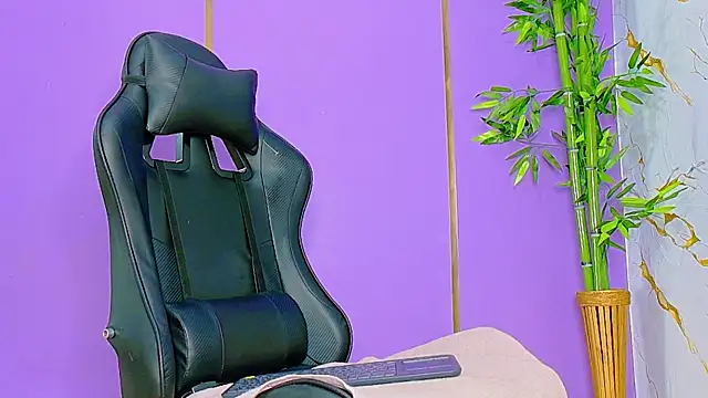 scarlet-jonesx online show from 4, 11, 2025