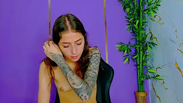 scarlet-jonesx online show from 26, 9, 2025