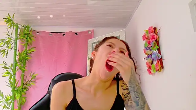 scarlet-jonesx online show from 22, 3, 2026