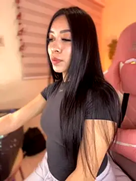 Snapshot of Starliee__ chatting on 22, 11, 2025 Starliee online show from 22, 11, 2025