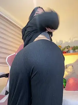 Snapshot of Starliee__ chatting on 21, 11, 2025 Starliee online show from 21, 11, 2025