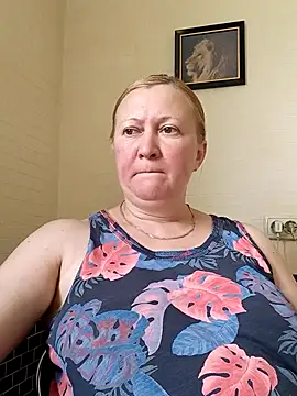 blondyaguar online show from 17, 7, 2026