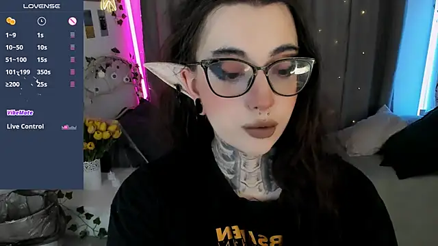 Dixi Pixi  online show from 25, 10, 2025