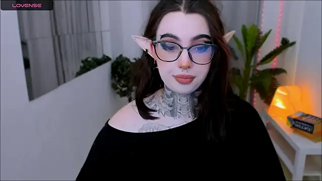 Dixi Pixi  online show from 28, 2, 2025