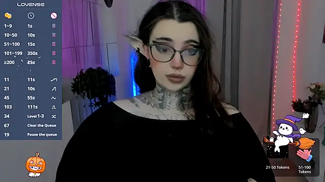 Dixi Pixi  online show from 9, 11, 2025