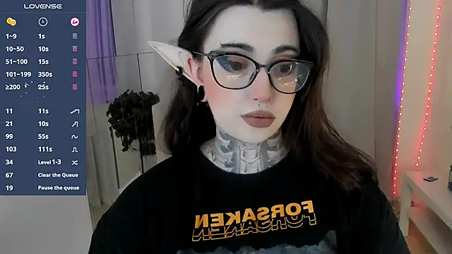 Dixi Pixi  online show from 10, 10, 2025