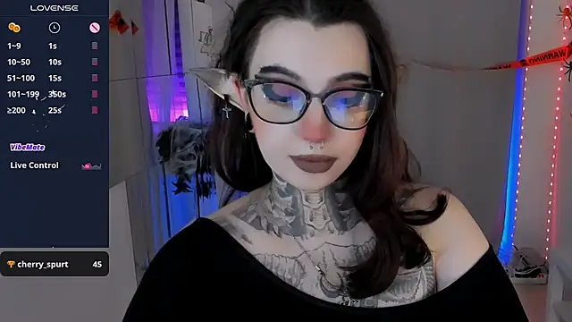 Dixi Pixi  online show from 1, 11, 2025