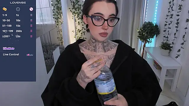 Snapshot of Dixi_Pixi_ chatting on 21, 6, 2026 Dixi Pixi online show from 21, 6, 2026
