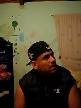 Snapshot of Loko4204ff37b chatting on 4, 7, 2026 Loko4204ff37b online show from 4, 7, 2026
