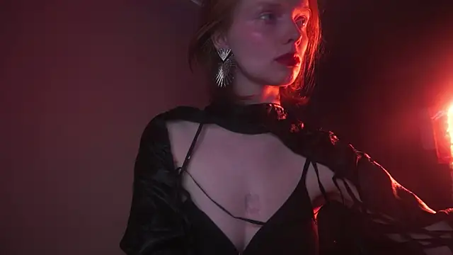 ginger hugs online show from 12, 9, 2025