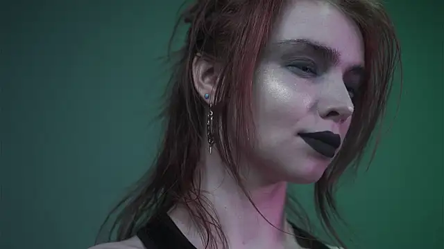 ginger hugs online show from 12, 5, 2026