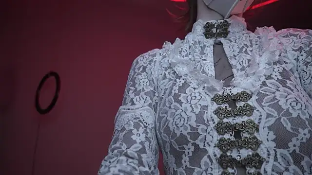 ginger hugs online show from 30, 10, 2025