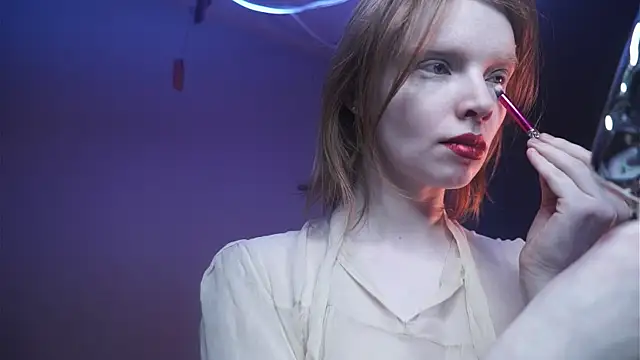 ginger hugs online show from 3, 12, 2025