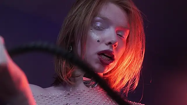 ginger hugs online show from 21, 3, 2025