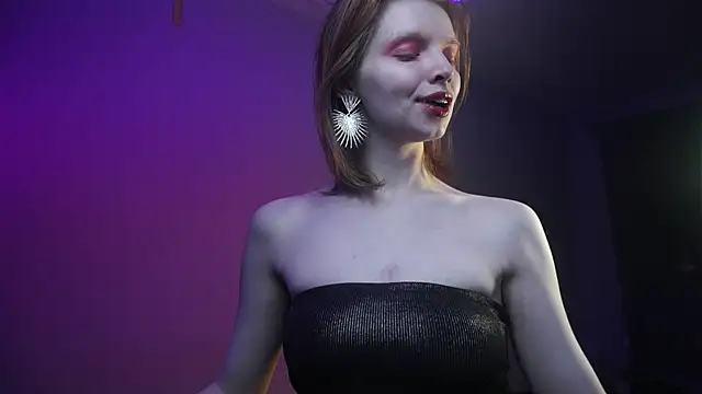 ginger hugs online show from 20, 11, 2025