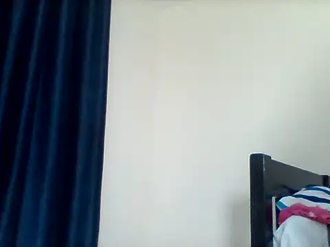 curvy natallie online show from 15, 10, 2025