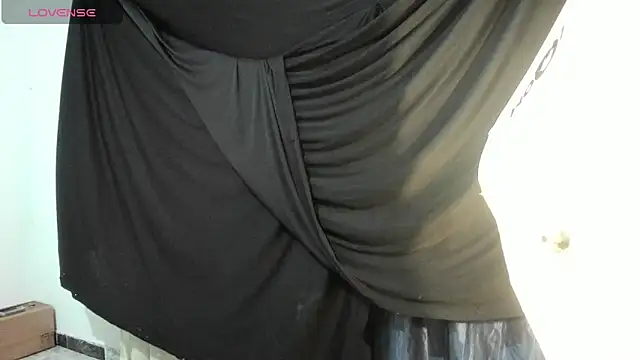 latinaStepmom online show from 30, 5, 2026