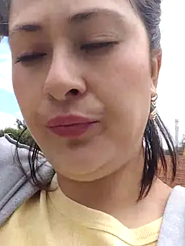 Snapshot of LisbethMoore_ chatting on 13, 2, 2025 LisbethMoore online show from 13, 2, 2025