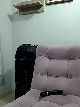 Snapshot of LisbethMoore_ chatting on 26, 11, 2025 LisbethMoore online show from 26, 11, 2025