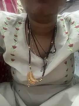 Snapshot of Spicy_sari_girl chatting on 9, 3, 2026 Spicy sari girl online show from 9, 3, 2026