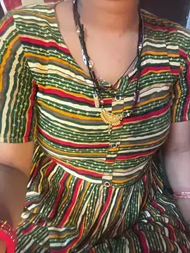 Snapshot of Spicy_sari_girl chatting on 17, 12, 2025 Spicy sari girl online show from 17, 12, 2025