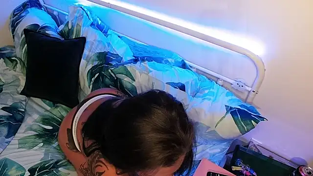 the naked siren online show from 17, 1, 2026