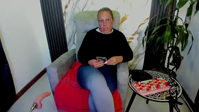 BrendaSex Hot online show from 4, 2, 2026