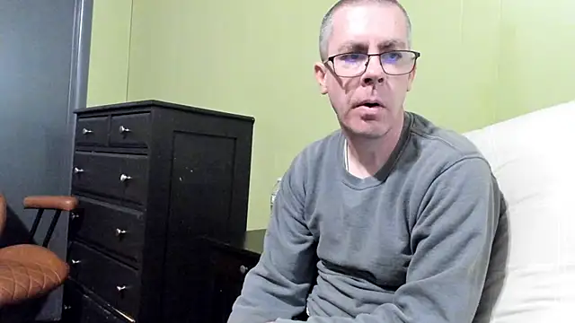 ImportantEquator0 online show from 15, 10, 2025