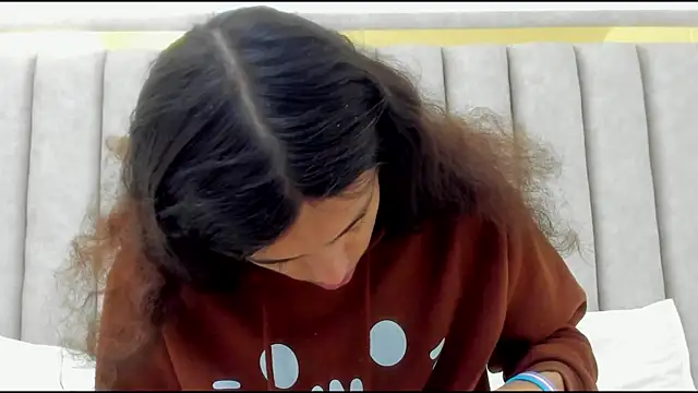 FreyaMoller online show from 15, 12, 2025