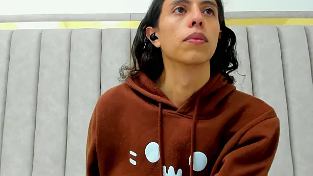 FreyaMoller online show from 25, 2, 2026