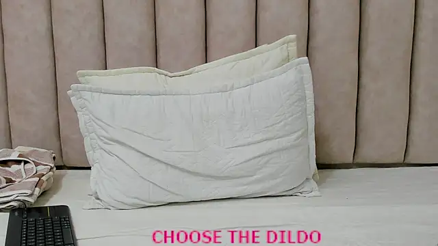 FreyaMoller online show from 25, 9, 2025