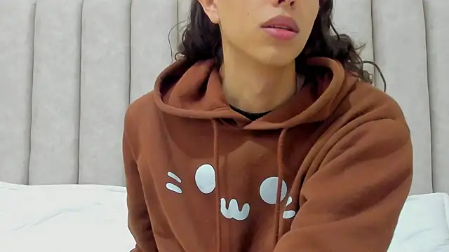 FreyaMoller online show from 28, 10, 2025