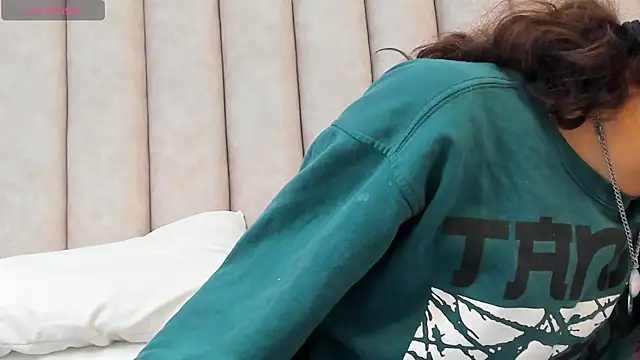 FreyaMoller online show from 27, 2, 2025