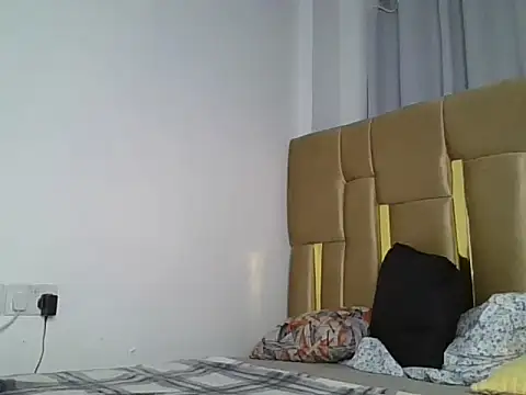 naughty ebony-queen online show from 19, 6, 2026