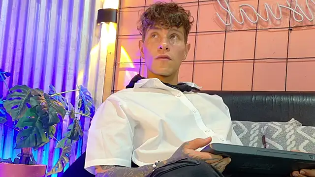 french sexx online show from 10, 1, 2026