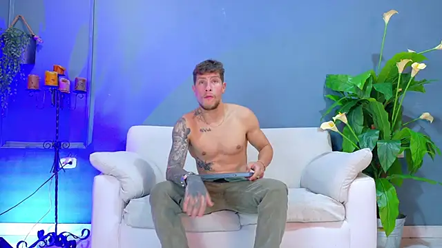 french sexx online show from 8, 10, 2025