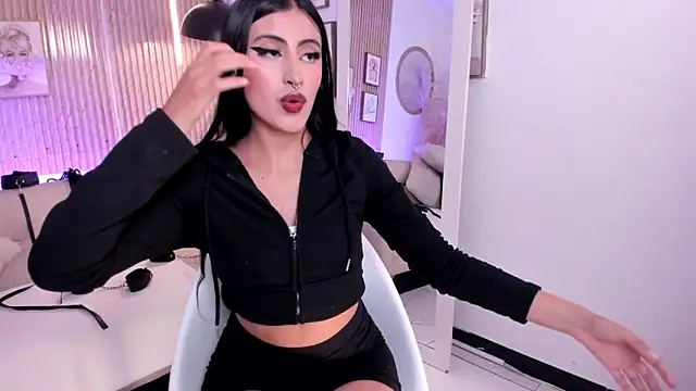 Snapshot of RACHEL_EV chatting on 14, 11, 2025 RACHEL EV online show from 14, 11, 2025